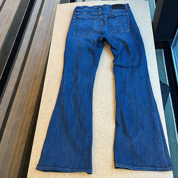 Women's premium NoEnd Blue Jeans, high rise flare - Picture 3 of 15